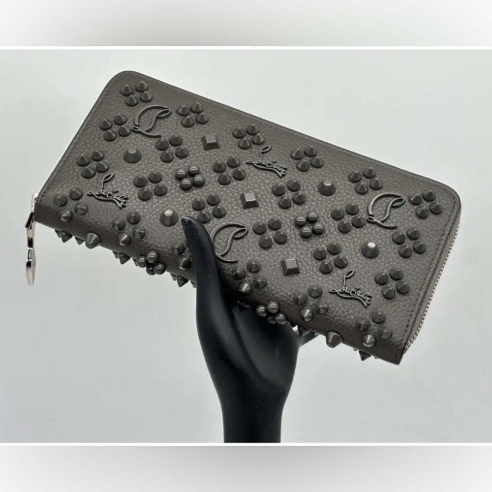 Christian Louboutin Panettone Spiked Wallet in Dark Grey - NWT - Picture 2 of 11
